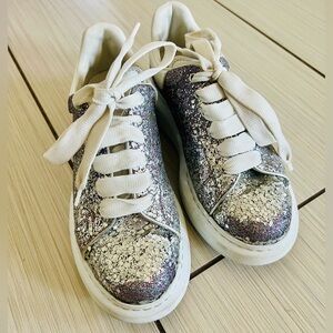 Alexander McQueen girls size 13-1/ 32 oversized sneakers